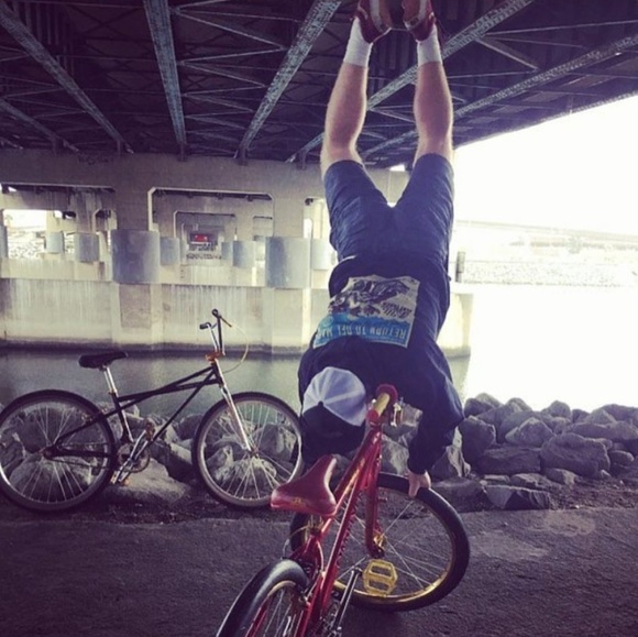 Meet your Posher, Chuck nasty - Picture 1 of 1